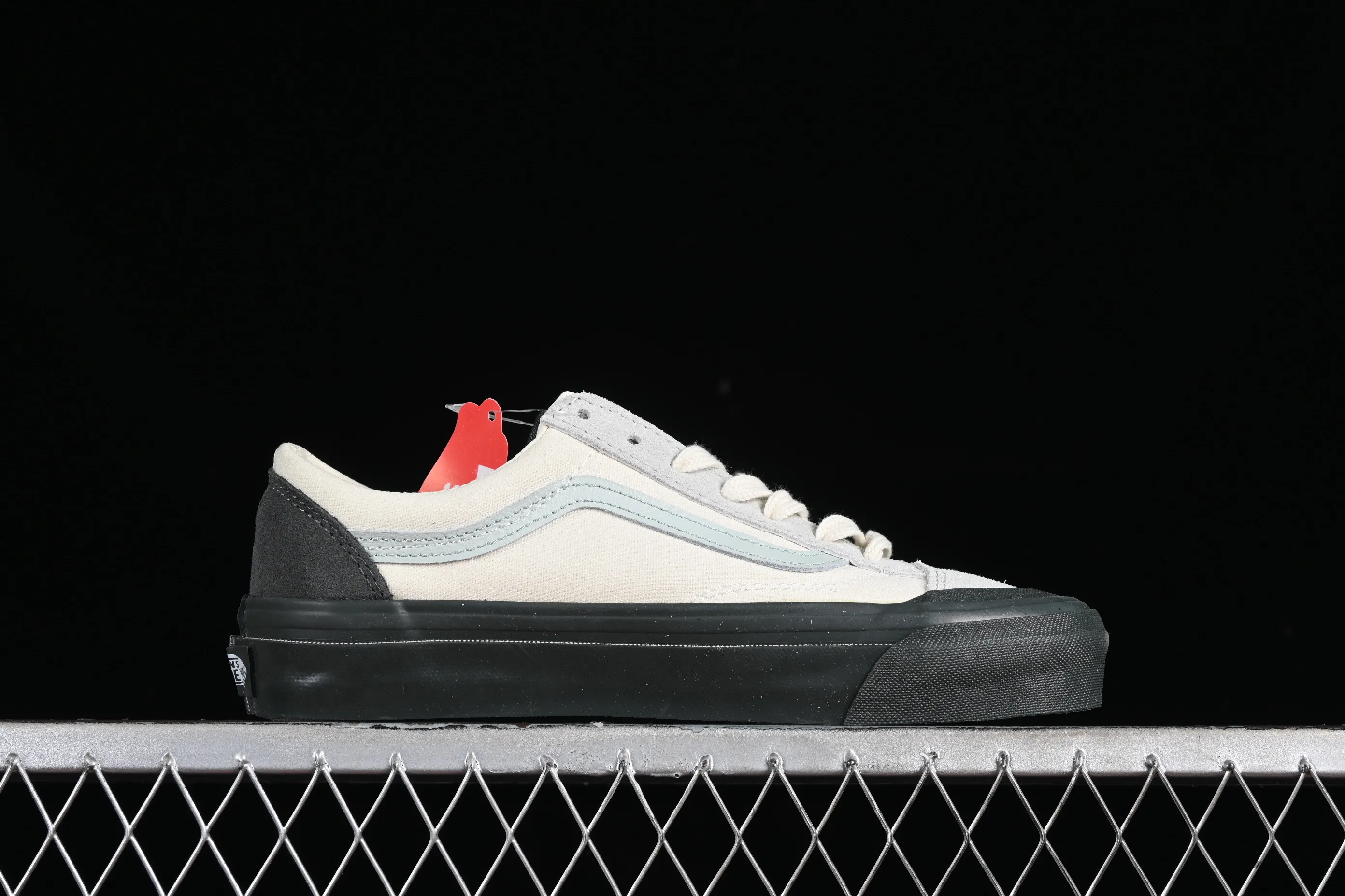 All categories Vans Vans series Vans Low Vans low top Vans Old Skool Reissue 136 color matching gray blue and white retro casual vulcanized sneakers VN000CRPGRN